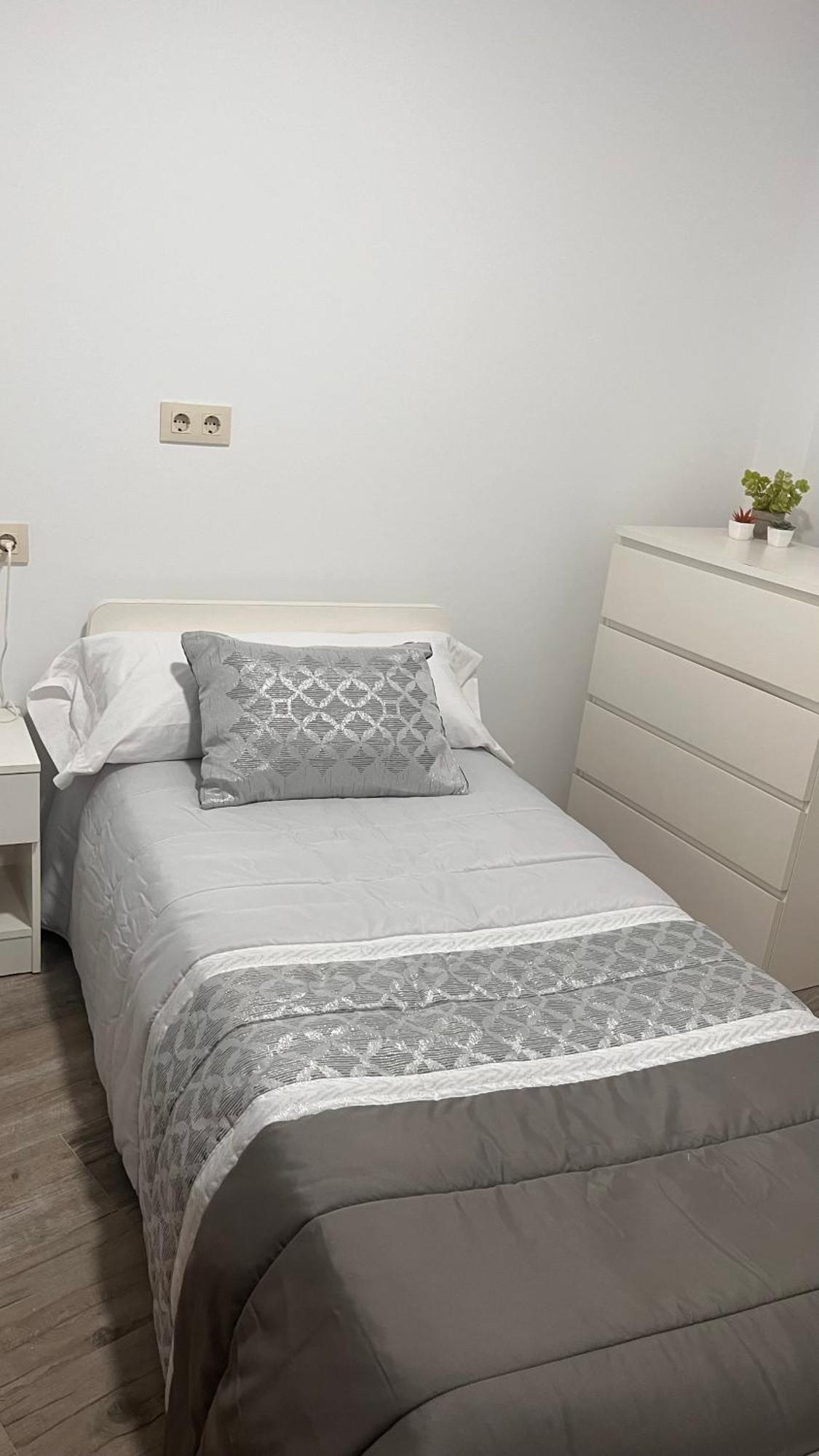 La De Fredyy - Tres Marias Apartments เรดอนเดลา ภายนอก รูปภาพ